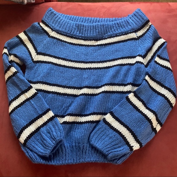 Striped off the shoulder sweater - Picture 2 of 3